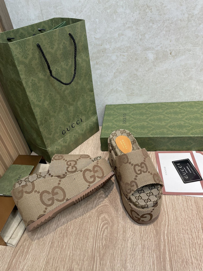 gucc slippers