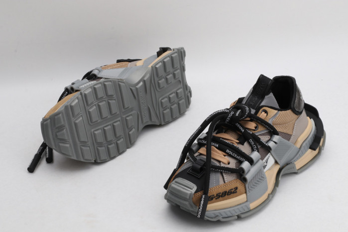 d.g. sneakers