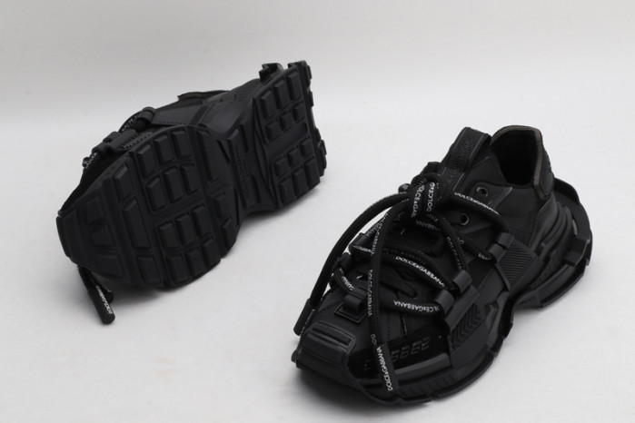 d.g. sneakers