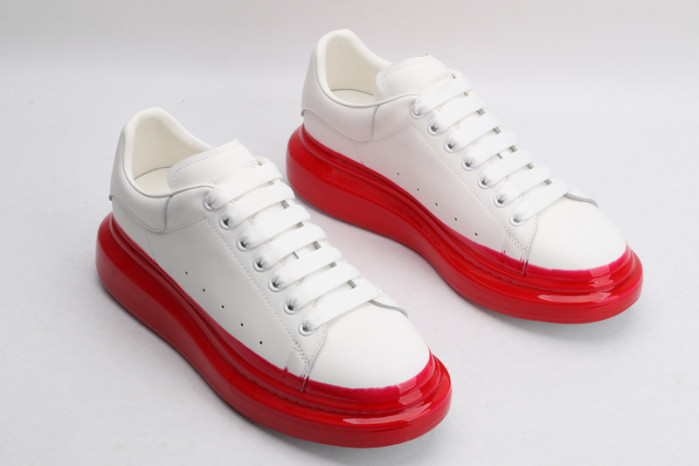 A1exa*der Mcqv*en SNEAKERS