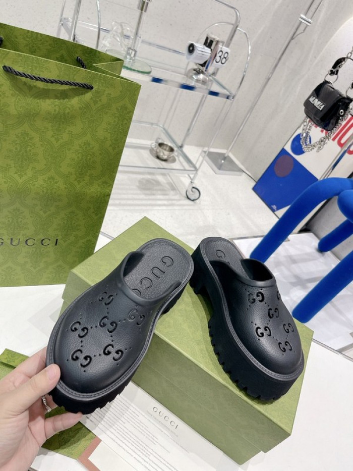gucc slippers