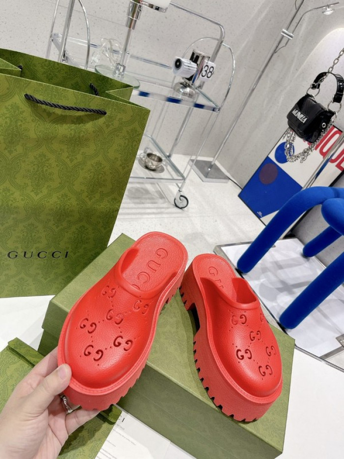 gucc slippers