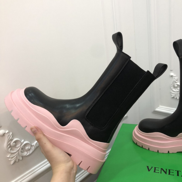 Bo*te*ga ve*ne*ta boots