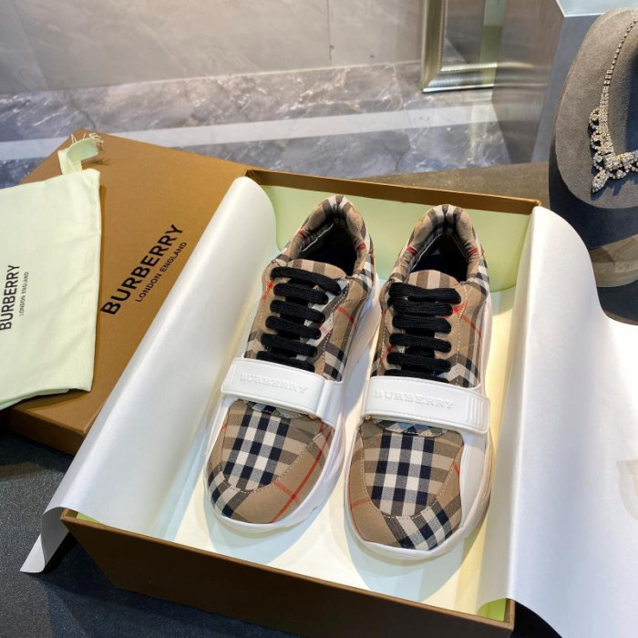 bby sneaker by0028