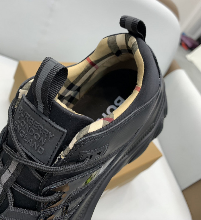 bby sneaker by0089
