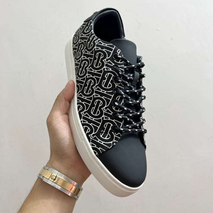 bby sneaker by0057