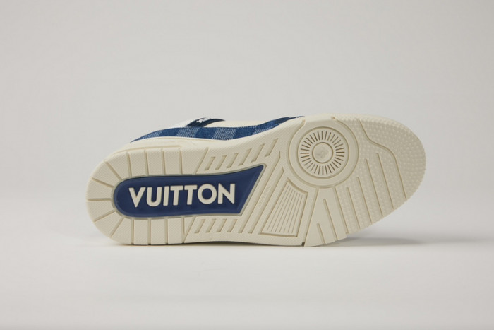 1v sneakers 1v0425-046