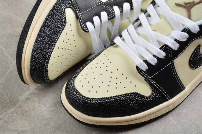 Air Jordan 1 Low SE 