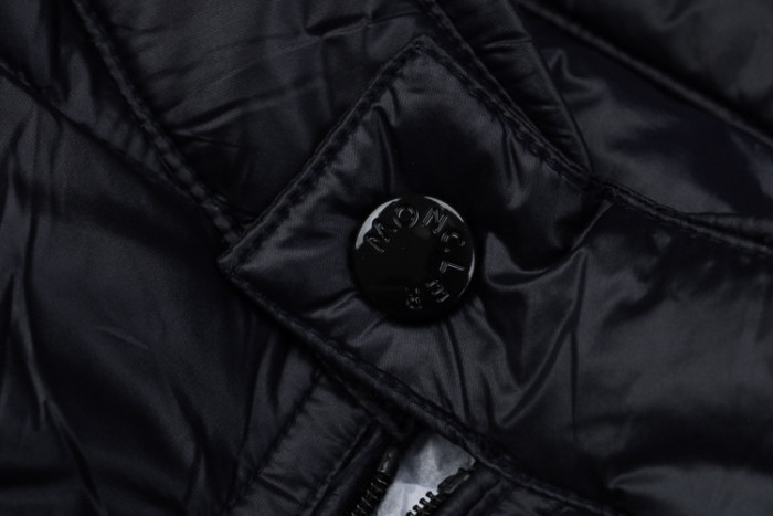 m0ncle mon0926-043