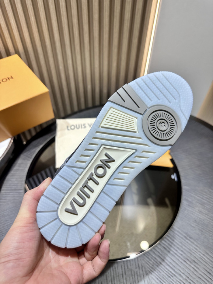 1V SNEAKERS 1V0425-167
