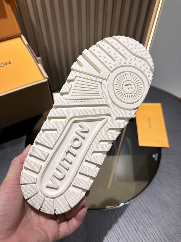 1V SNEAKERS 1V0425-173