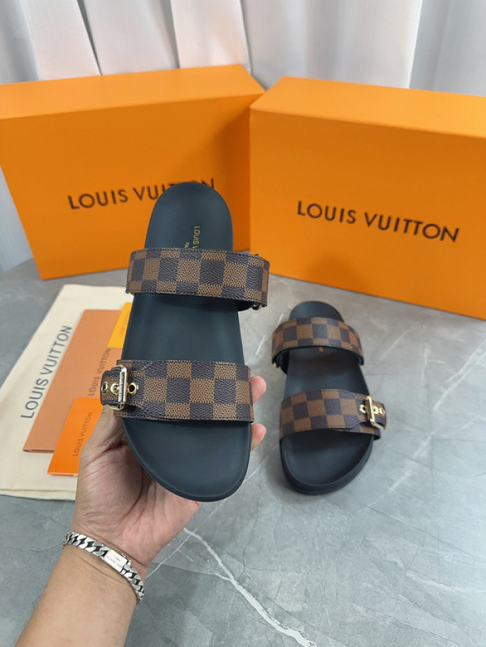 1*V SLIPPERS 11V0107-041