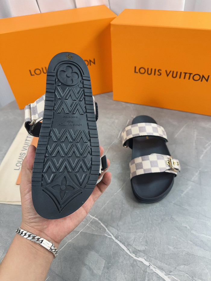 1*V SLIPPERS 11V0107-043