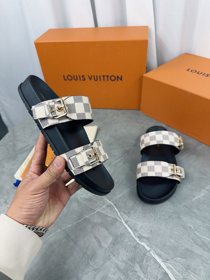 1*V SLIPPERS 11V0107-045