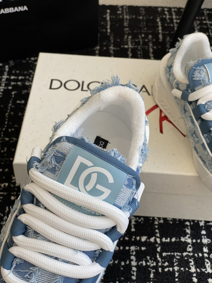 D.G. Sneakers DG210-236