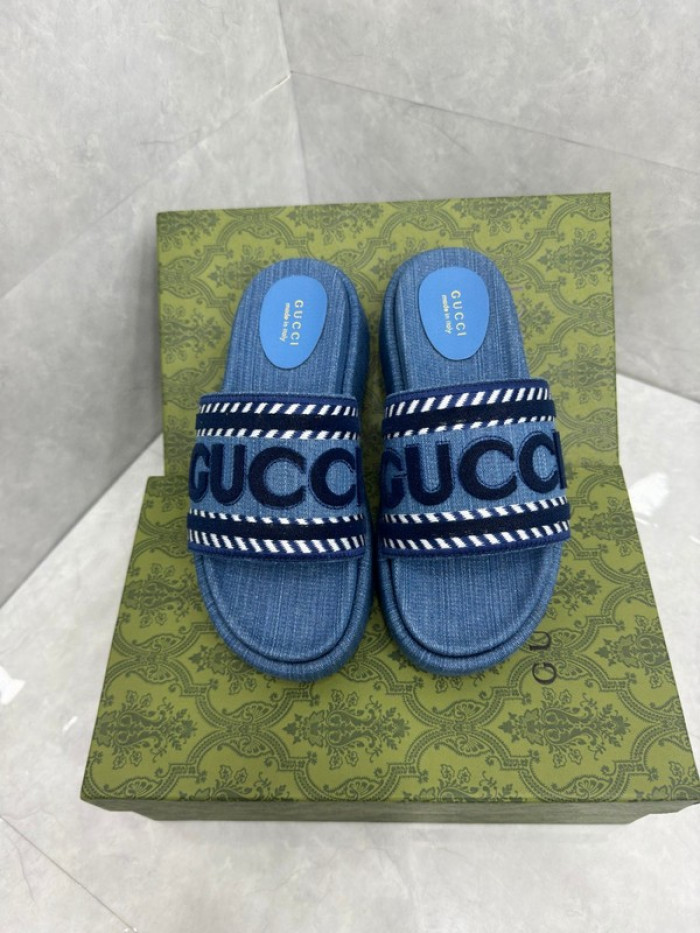 Gv*c SLIPPERS GU568-107