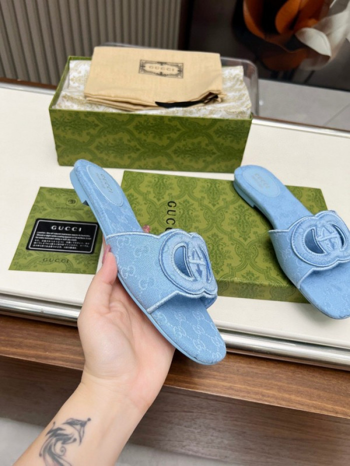 Gv*c SLIPPERS GU568-120