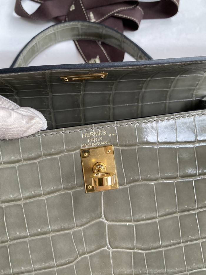 Her*mes bag B0113-193