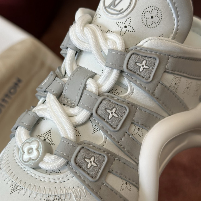 1V SNEAKERS 1V0425-303