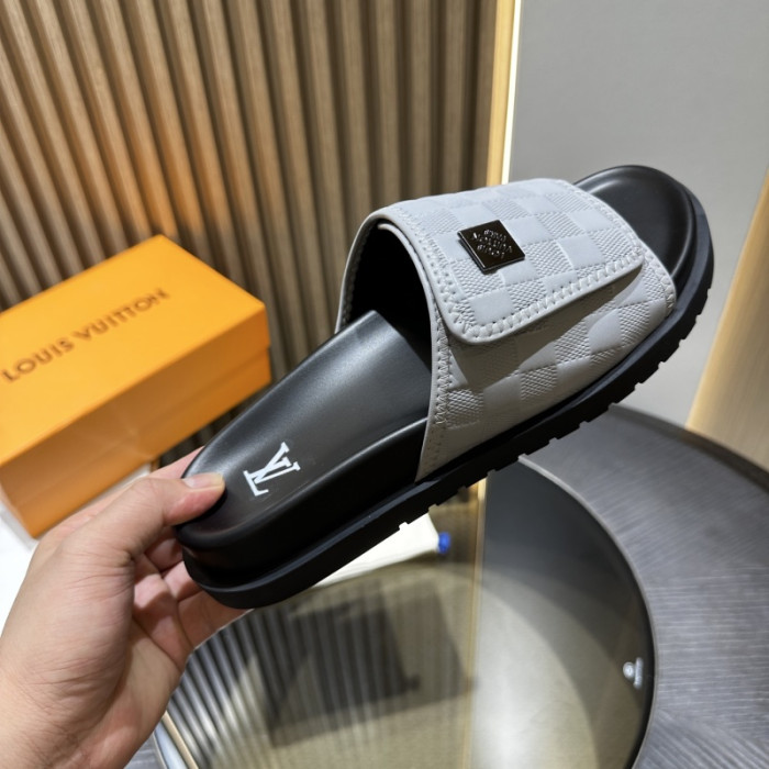 1*V SLIPPERS 11V0107-067