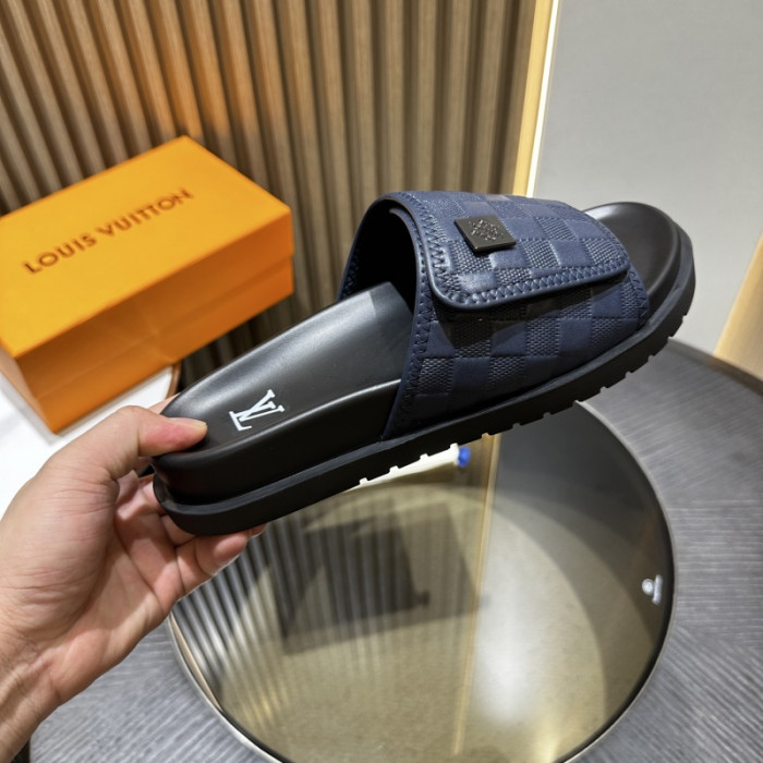 1*V SLIPPERS 11V0107-069