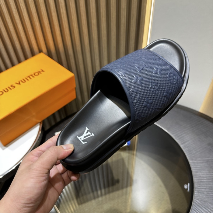 1*V SLIPPERS 11V0107-073
