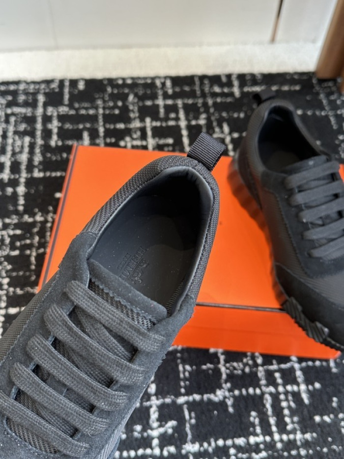 HER*MES SNEAKER HM1028-125