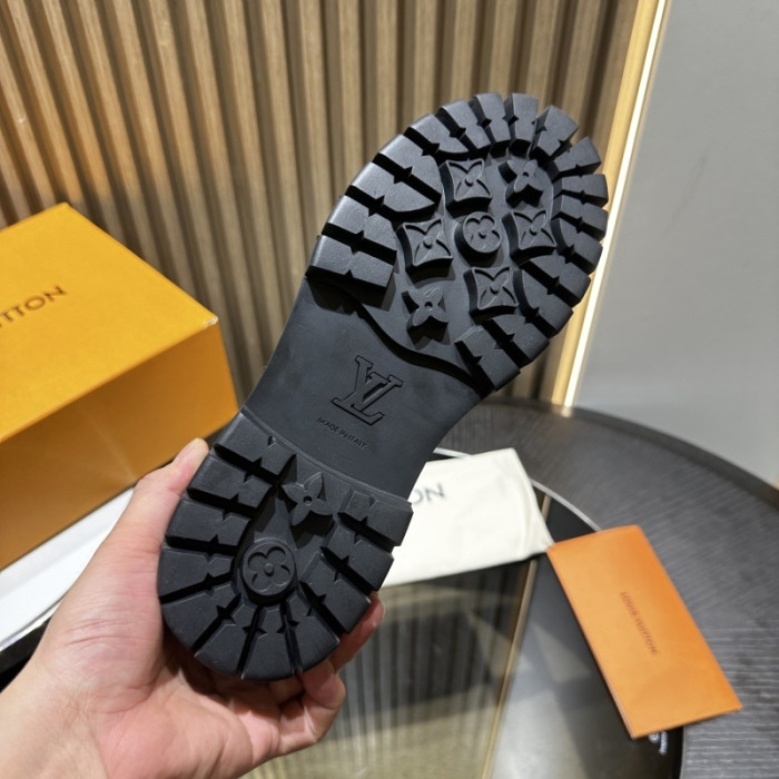 1V BOOTS 1V0425-479