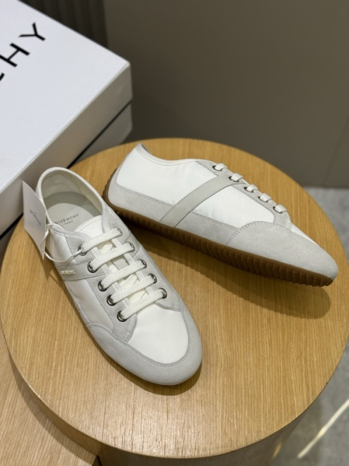 GIVEN-CHY SNEAKERS GIVEN020