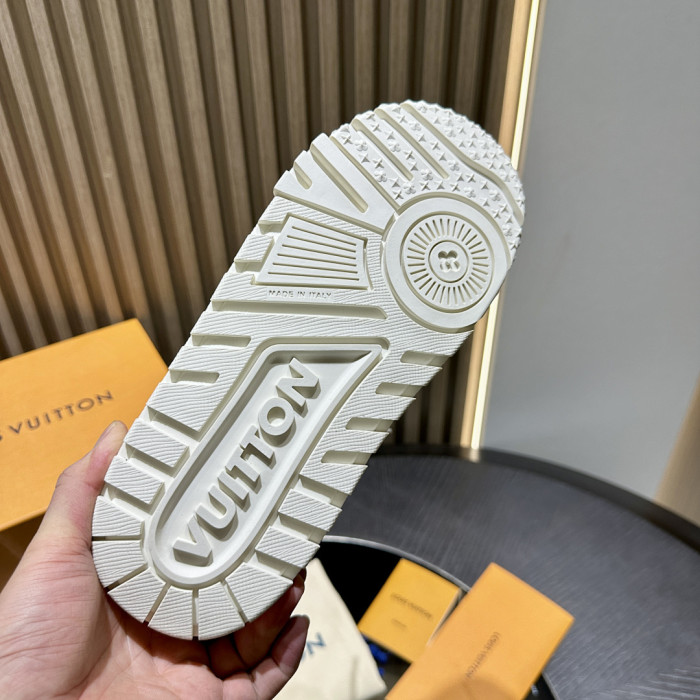 1V TRAINER 1V0425-650