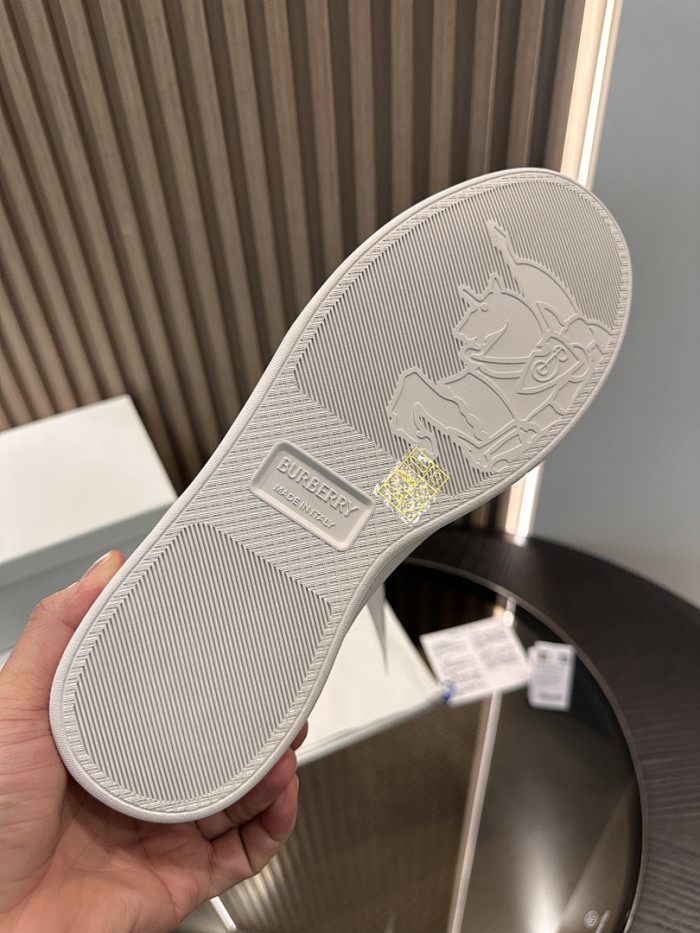 BBY SNEAKER BY00111