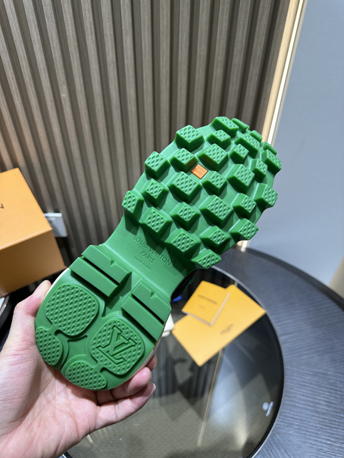 1V SHOES 1VS01