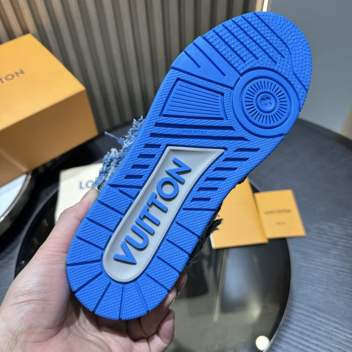 1V SNEAKERS 1V0425-251