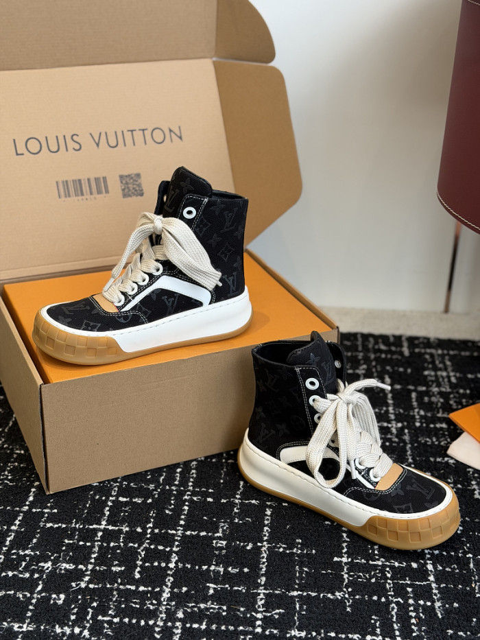 1V SHOES 1VS942