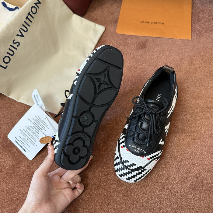 1V SHOES 1VS949