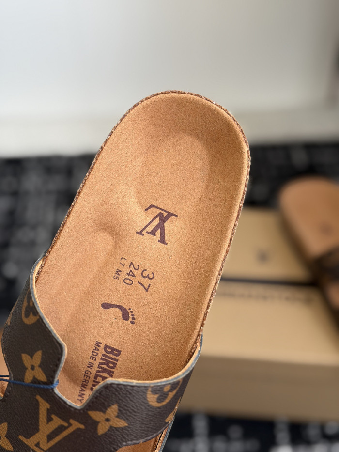 1*V SLIPPERS 11V0107-137
