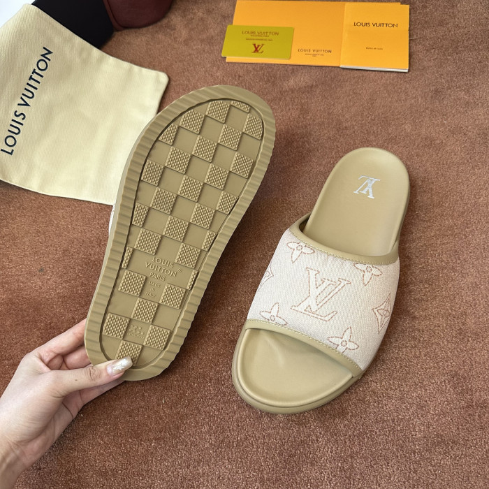 1*V SLIPPERS 11V0107-141