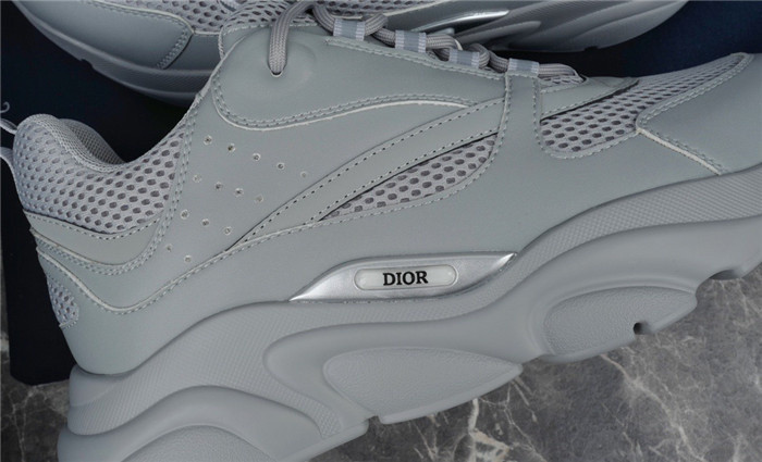 D10R B22 TRAINER SNEAKER 002-2555