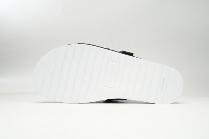 D*or slippers