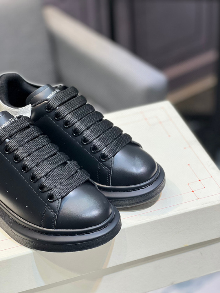 A1EXANDER M*QUEEN SNEAKERS WHGP7-90
