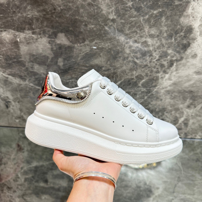 A1EXANDER M*QUEEN SNEAKERS WHGP7-104