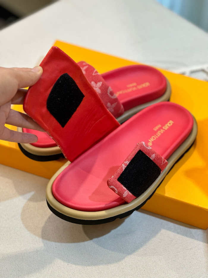 1*V SLIPPERS 11V0107-052