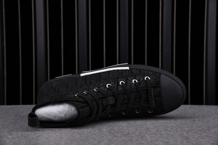 d10r b23 oblique high top sneaker