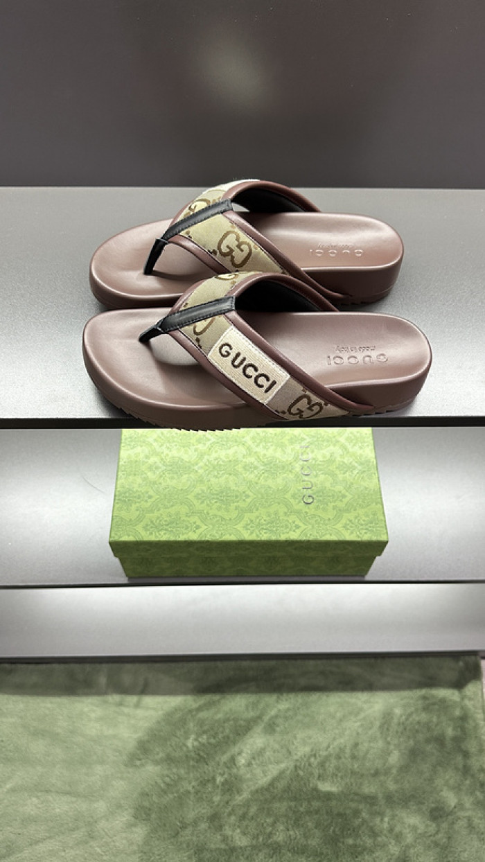 GUC* SLIPPERS DR258-082
