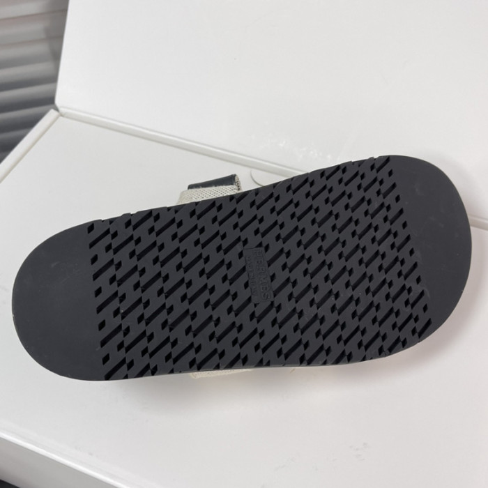 He*mes Slide CU526-2153