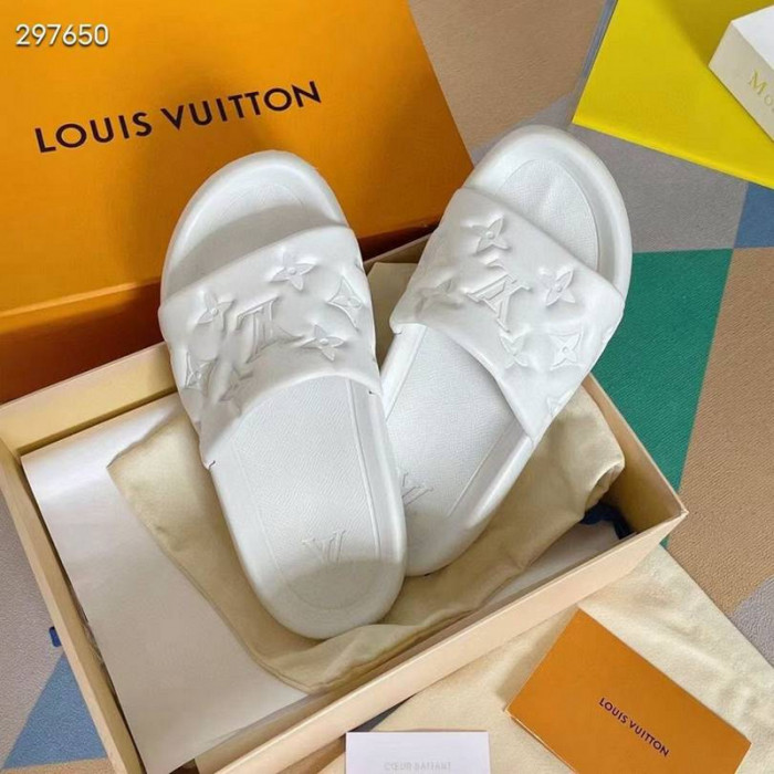 1*V SLIPPERS 11V0107-033