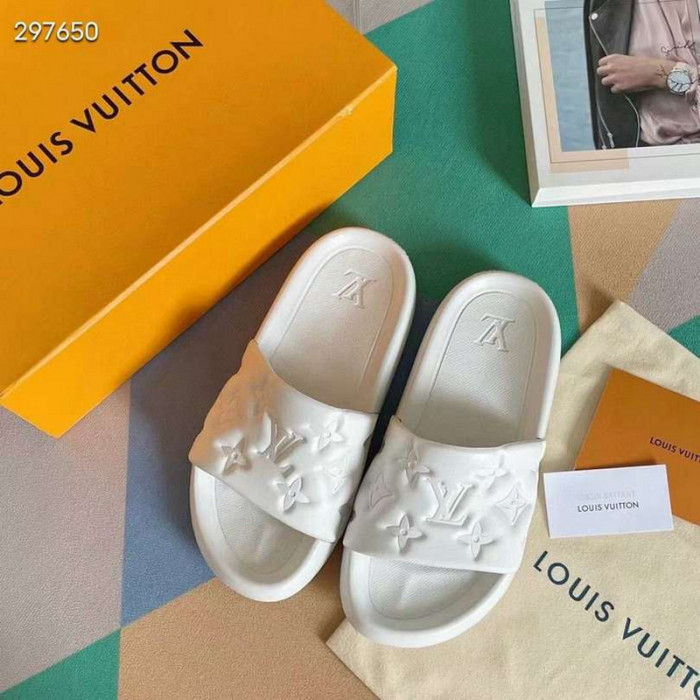 1*V SLIPPERS 11V0107-033