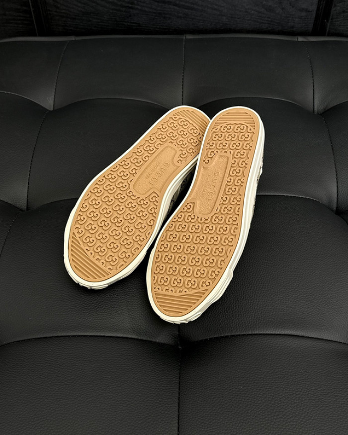 gucc low-top sneaker gu0613-026