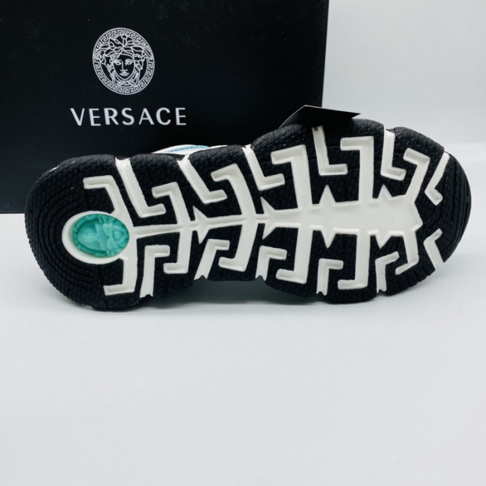 vers chain reaction sneakers