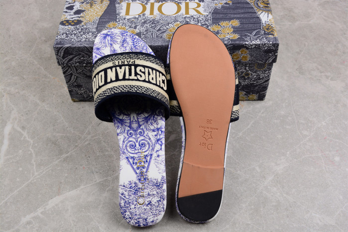 D*or slippers